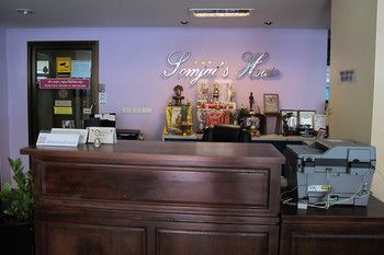 Somjai House Hotel Si Racha Ngoại thất bức ảnh